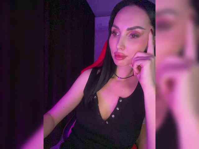 AnnaBlackFlame webcam