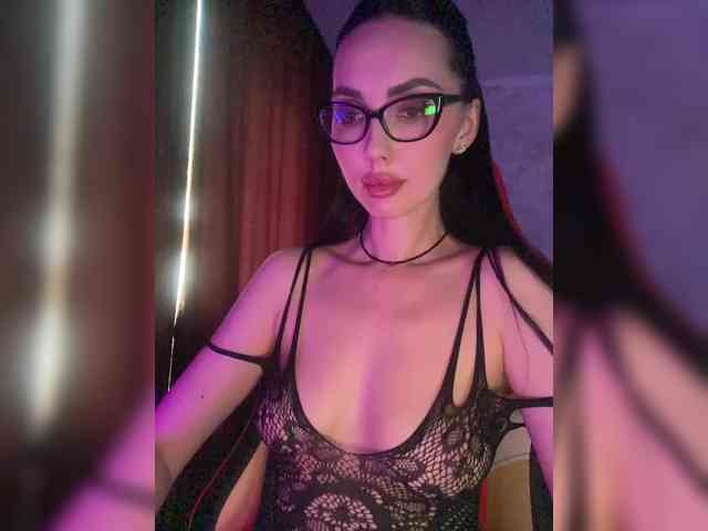 AnnaBlackFlame webcam