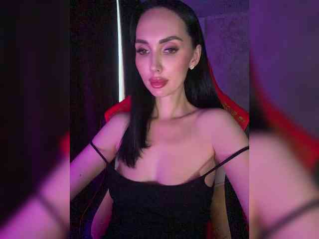 AnnaBlackFlame webcam