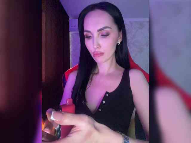 AnnaBlackFlame webcam