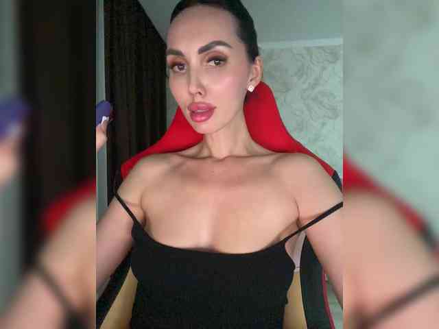 AnnaBlackFlame webcam