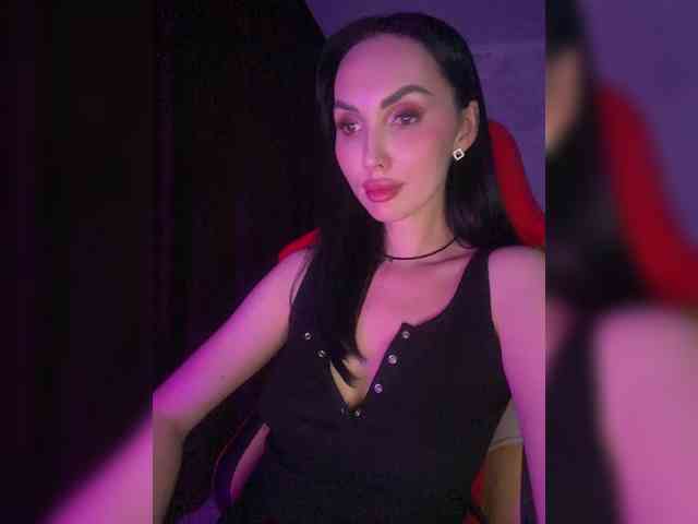 AnnaBlackFlame webcam