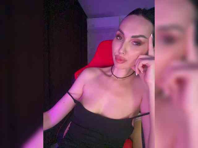 AnnaBlackFlame webcam