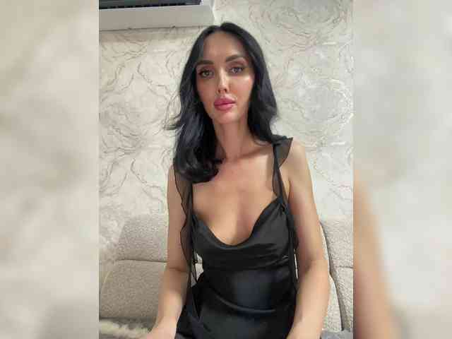 AnnaBlackFlame webcam