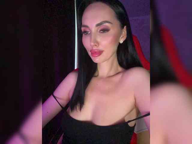 AnnaBlackFlame webcam