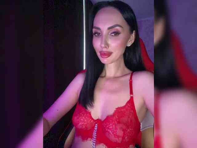 AnnaBlackFlame webcam