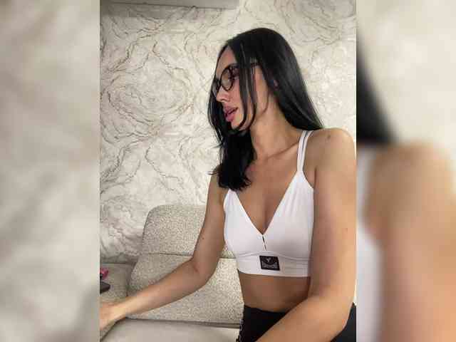 AnnaBlackFlame webcam