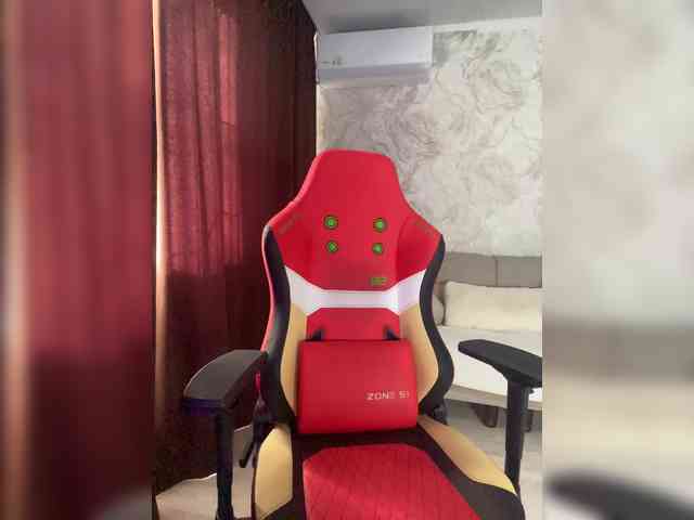 AnnaBlackFlame webcam