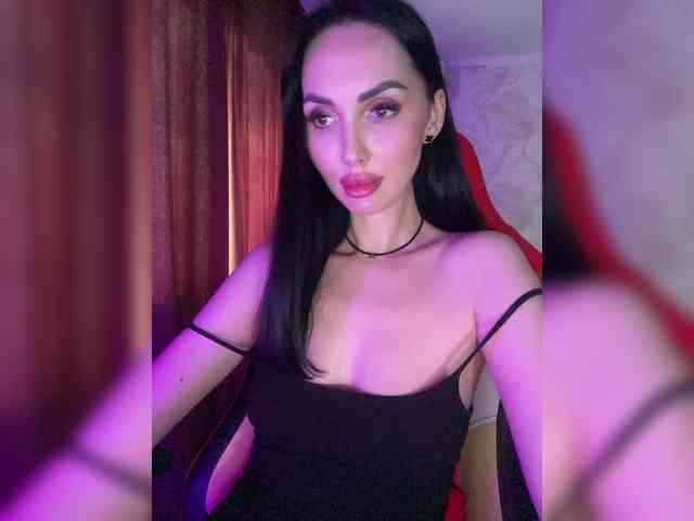 AnnaBlackFlame webcam