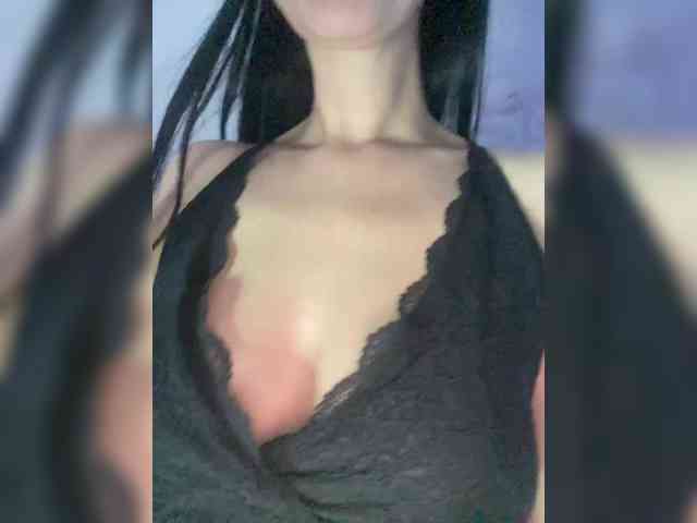 AnnaBlackFlame webcam