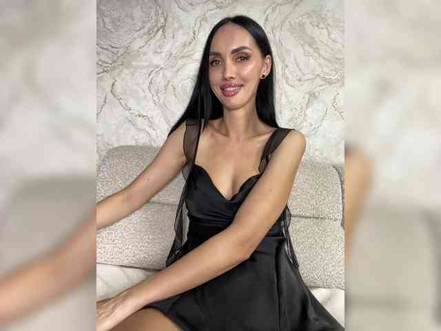 AnnaBlackFlame webcam