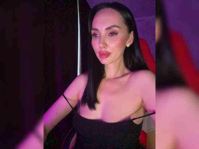 AnnaBlackFlame webcam