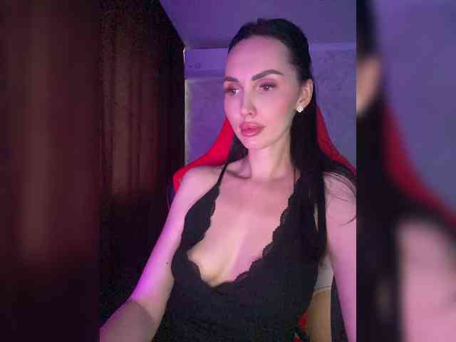 AnnaBlackFlame webcam