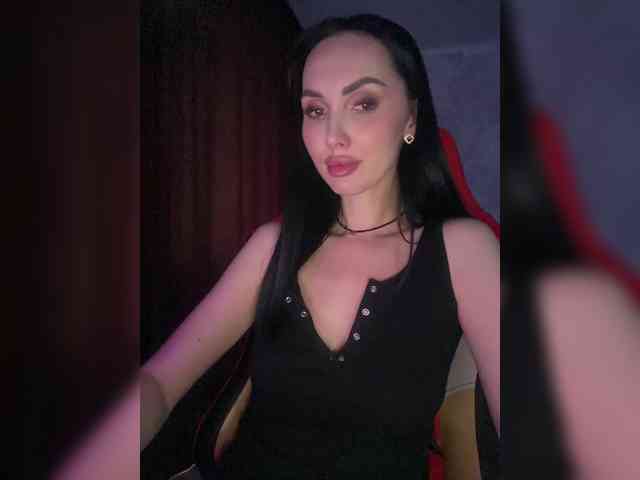 AnnaBlackFlame webcam