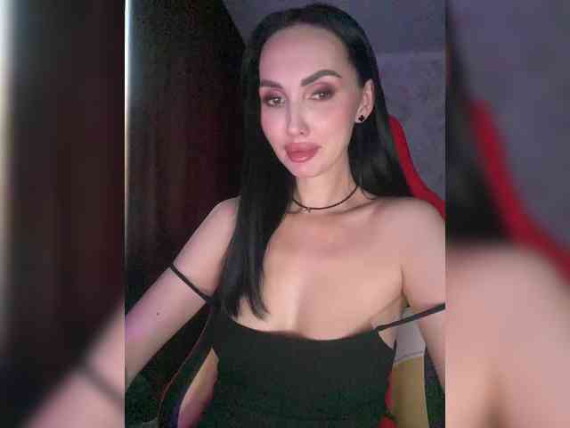 AnnaBlackFlame webcam