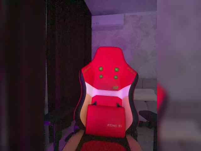 AnnaBlackFlame webcam