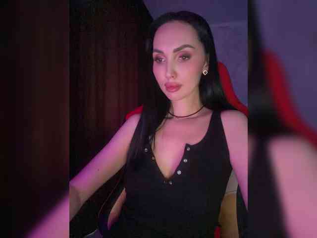 AnnaBlackFlame webcam