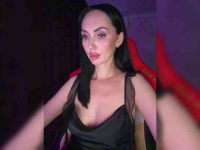 AnnaBlackFlame webcam