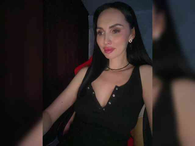 AnnaBlackFlame webcam