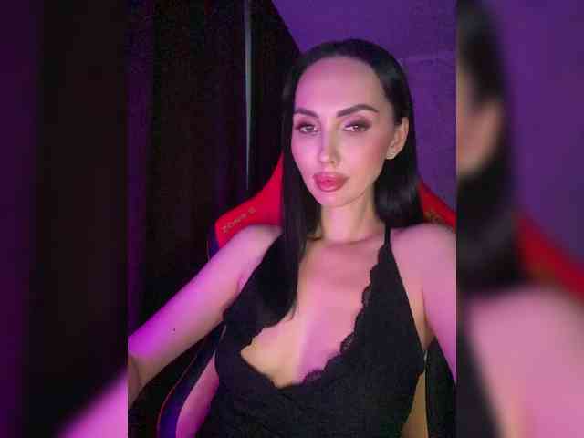 AnnaBlackFlame webcam