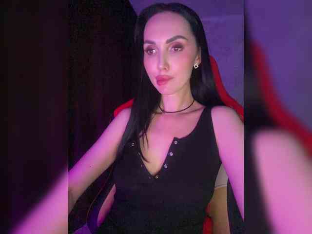 AnnaBlackFlame webcam