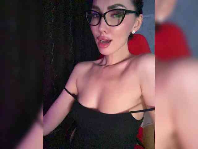 AnnaBlackFlame webcam