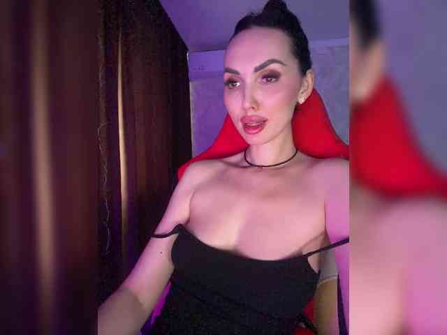 AnnaBlackFlame webcam