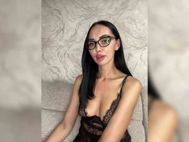 AnnaBlackFlame webcam