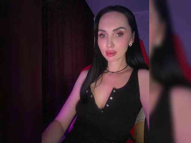 AnnaBlackFlame webcam