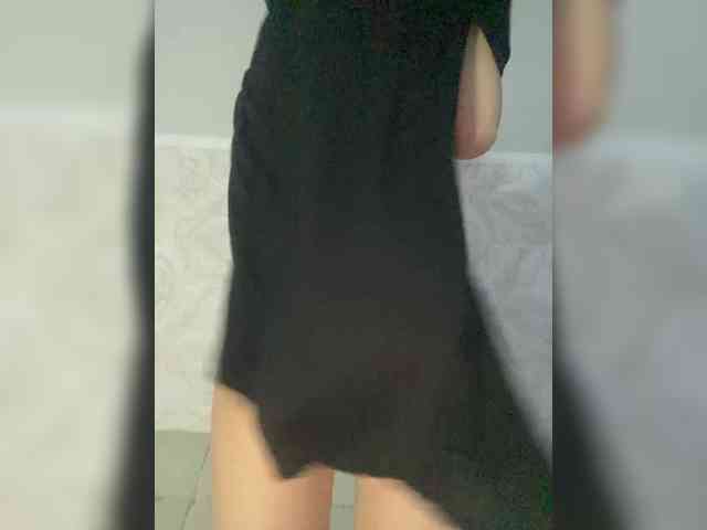 AnnaBlackFlame webcam