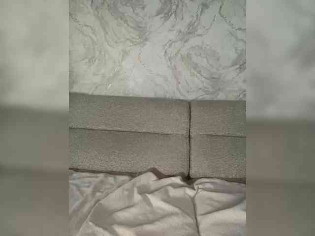 AnnaBlackFlame webcam