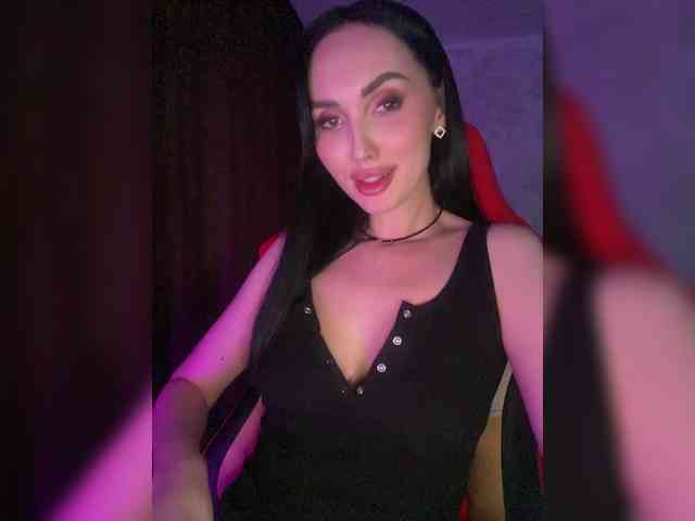 AnnaBlackFlame webcam