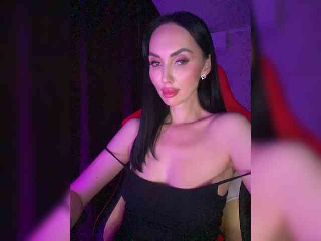 AnnaBlackFlame webcam