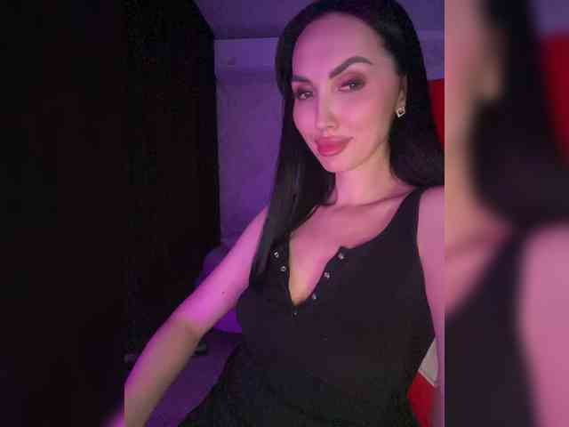 AnnaBlackFlame webcam