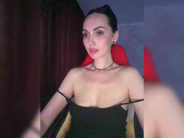 AnnaBlackFlame webcam