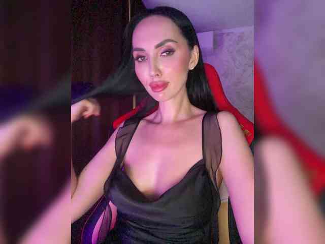 AnnaBlackFlame webcam