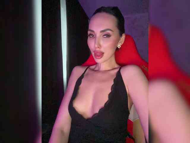 AnnaBlackFlame webcam