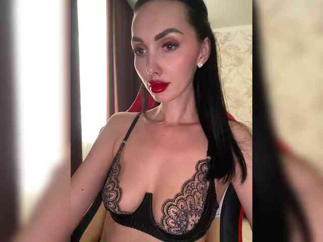 AnnaBlackFlame webcam