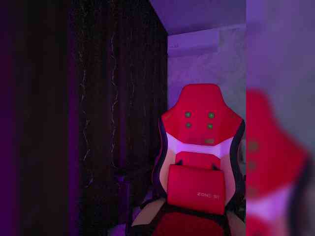 AnnaBlackFlame webcam