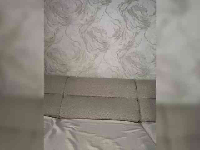 AnnaBlackFlame webcam