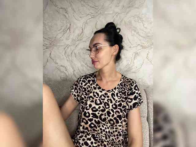 AnnaBlackFlame webcam