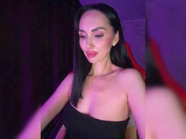 AnnaBlackFlame webcam