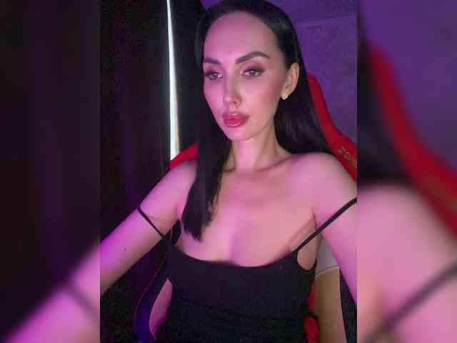 AnnaBlackFlame webcam