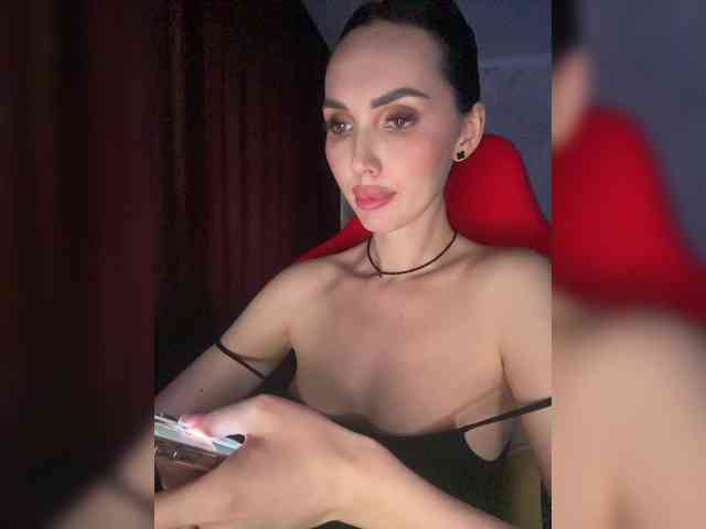 AnnaBlackFlame webcam