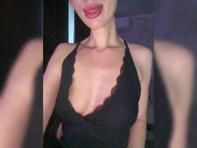 AnnaBlackFlame webcam