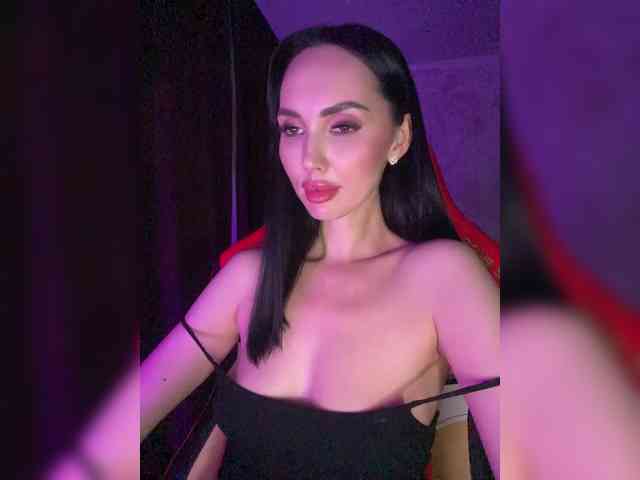 AnnaBlackFlame webcam