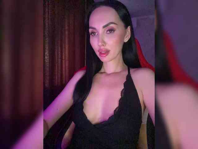 AnnaBlackFlame webcam