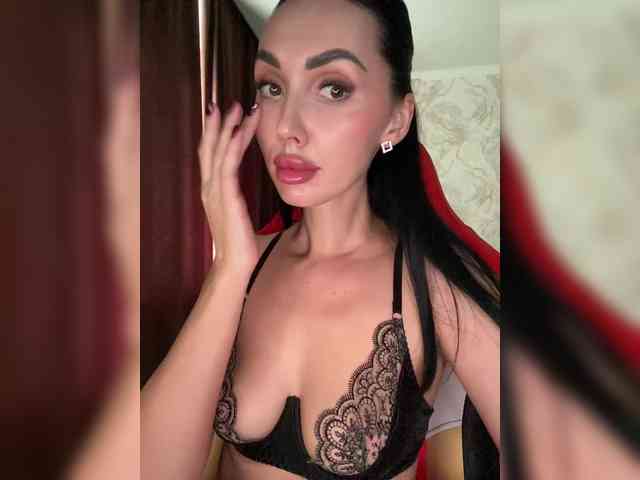 AnnaBlackFlame webcam