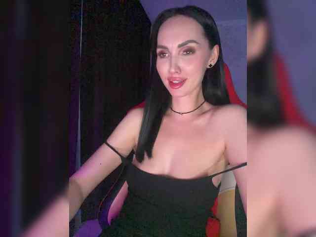 AnnaBlackFlame webcam