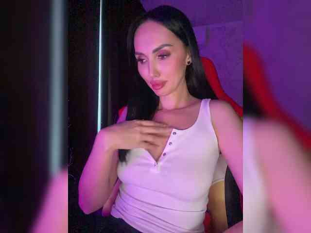 AnnaBlackFlame webcam